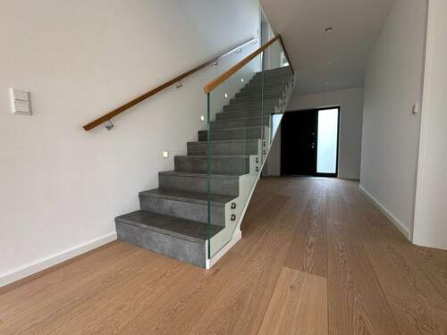 Bild 4 - Einfamilienhaus mit 195,00 m&sup2; in Schwalmstadt zum Kaufen