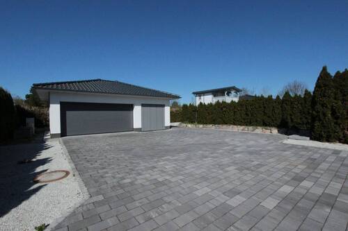 beheizte Doppelgarage - 