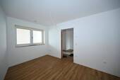Kind 1 / Büro - Etagenwohnung mit 123,20 m&sup2; in Seubersdorf zur Miete