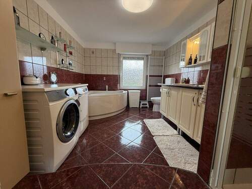 2. Badezimmer - 