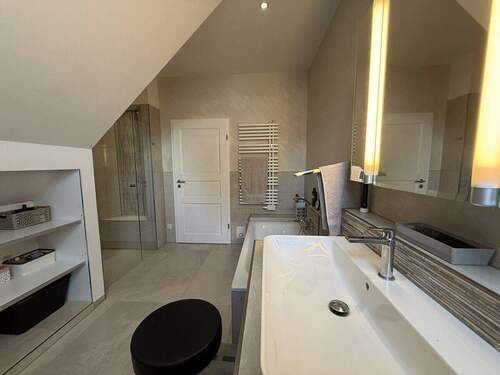 1. Badezimmer - 