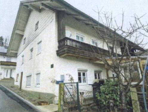 Außenansicht Wohnhaus - 6 Zimmer Einfamilienhaus zum Kaufen in Schönau