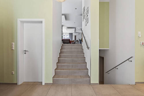 Bild 3 - 7 Zimmer Doppelhaushälfte in Malsch