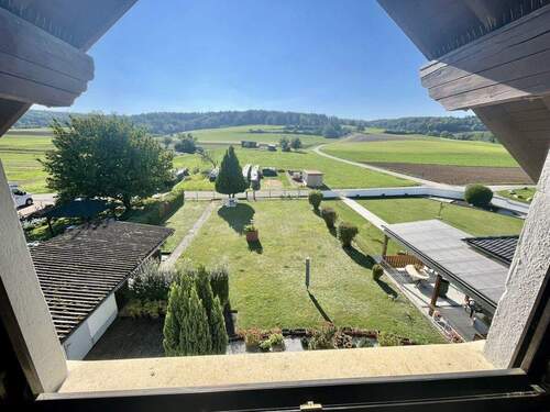Blick ins Grüne - 5 Zimmer Mehrfamilienhaus, Wohnhaus zum Kaufen in Schaafheim / Mosbach