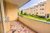 Balkon mit Sommerblick - Wow! Wohntraum in herrlicher Ruhe mit Balkon