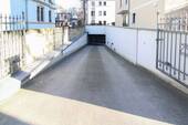 Tiefgaragenzufahrt - 