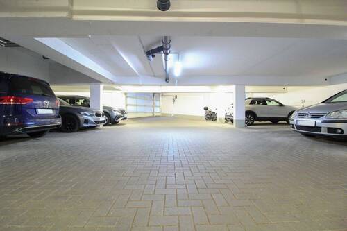 Tiefgarage - 