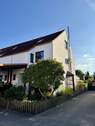 Hausansicht - 4 Zimmer Reihenendhaus zum Kaufen in Norderstedt