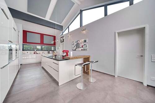 Küche - Bungalow mit 220,00 m&sup2; in Basthorst zum Kaufen