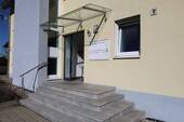 Hauszugang - 2 Zimmer Etagenwohnung zum Kaufen in Balingen-Erzingen