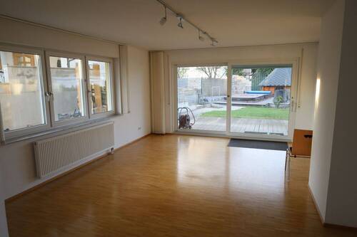 Wohnzimmer - 2 Zimmer Etagenwohnung in Balingen-Erzingen