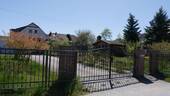 Eingangstor - AREAS: Landlust-gemütliches EFH in Ottendorf-Okrilla zu verkaufen