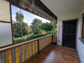 gefliester Balkon mit Süd-Ost-Ausrichtung - 