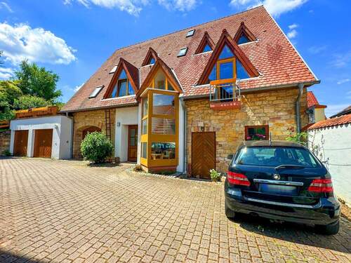 Hofansicht - 4 Zimmer Einfamilienhaus zum Kaufen in Weinheim