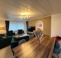 Dietzenbach Top-Lage: Lichtdurchflutete 3-Zimmer-Wohnung, Balkon, 2 Bädern & Stellplatz (Kopie)