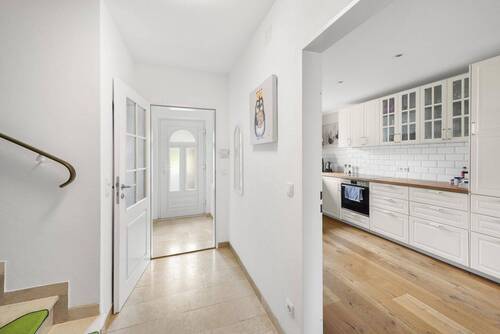 Eingangsbereich - 5 Zimmer Reihenmittelhaus zum Kaufen in Nußdorf