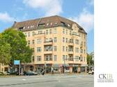 Straßenansicht - großzügige 144m² Altbauwohnung, liebevoll saniert, 1.OG Balkon, Keller, zentraler Lage Wilmersdorf