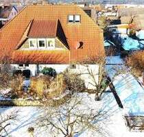 Sehr schönes Wohnhaus mit zwei Wohneinheiten und großem Garten - Uehlfeld