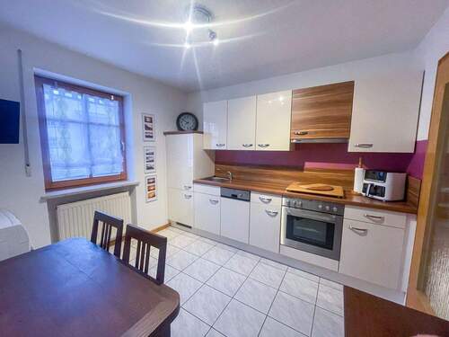 Küche.jpg - Etagenwohnung mit 60,00 m&sup2; in Neumarkt-Sankt Veit zum Kaufen