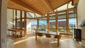 Wohn- und Essbereich - MODERNES ARCHITEKTENHAUS MIT PANORAMABLICK ZWISCHEN ULM UND EHINGEN