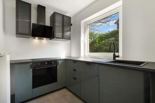 Moderne Einbauküche - 2 Zimmer Etagenwohnung zum Kaufen in Hamburg