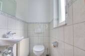 Gäste-WC - Doppelhaushälfte mit 165,00 m&sup2; in Weinsberg zur Miete