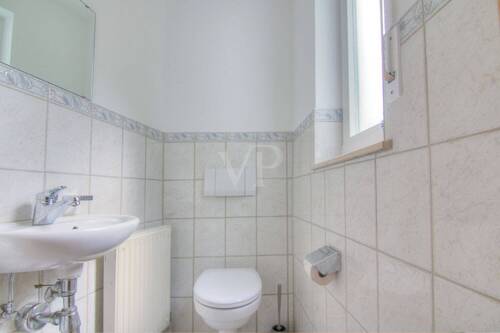 Gäste-WC - Doppelhaushälfte mit 165,00 m&sup2; in Weinsberg zur Miete