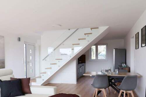 2 Wohnzimmer - 3 Zimmer Doppelhaushälfte in Sassenburg-Bernsteinsee