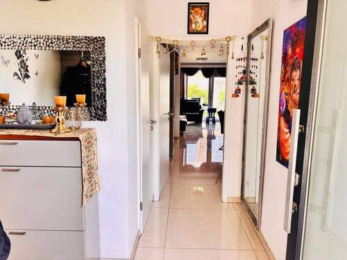 EG-Eingang Flür - 5 Zimmer Reihenmittelhaus zum Kaufen in Erlangen