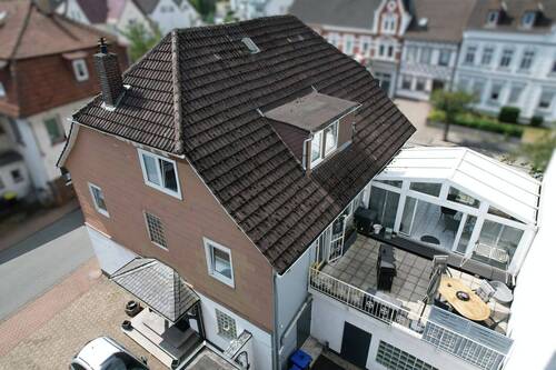 Hausansicht - 7 Zimmer Mehrfamilienhaus, Wohnhaus in Beverungen