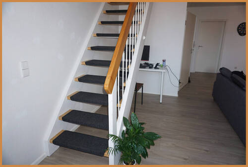 Aufgang zur Galerie - 