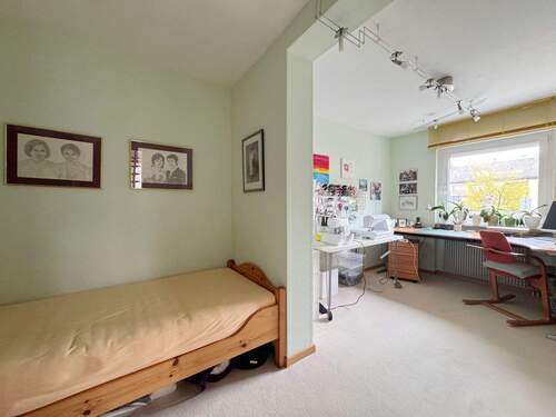 großes Kinder/Arbeitszimmer - 