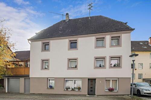 Ansicht - PROVISIONSFREI - Renoviertes Haus mit 2 Wohneinheiten und Terrasse im Möhringer Städtle