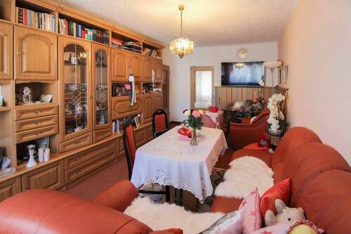 Wohnzimmer (2) - Etagenwohnung mit 59,10 m² in Zwenkau zum Kaufen