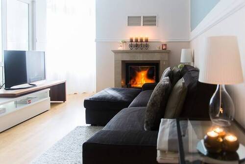 Raumperspektive mit Kamin - 