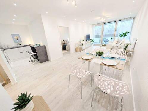 Wohnbereich - EXKLUSIVER WOHNTRAUM - Erstbezug nach Komplettsanierung - 2-ZKB mit Süd-Balkon, Stellplatz