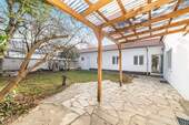 Mit überdachter Terrasse - 