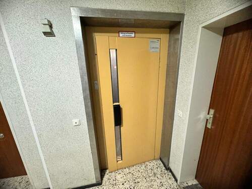 Fahrstuhl - 2 Zimmer Etagenwohnung in Lübeck-St. Jürgen