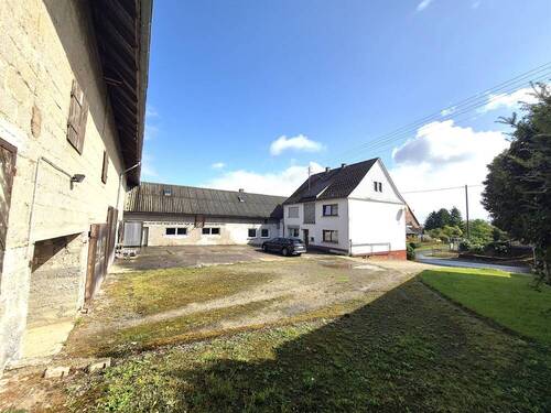 Wohnhaus mit Scheune - 7 Zimmer Einfamilienhaus zum Kaufen in Weitersbach