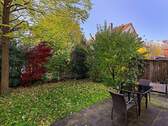 7_Ruhiger Garten - 