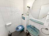 Gäste-WC im Erdgeschoss - 