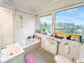 Badezimmer im Obergeschoss - 