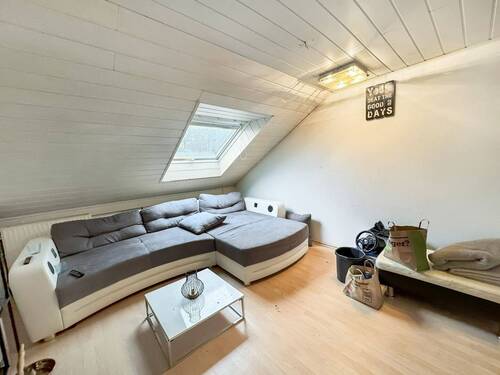 Wohnzimmer im Dachgeschoss - 