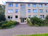 Hausansicht - 2 Zimmer Etagenwohnung zum Kaufen in Hamburg