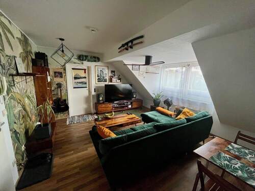 Wohnzimmer - 2 Zimmer Etagenwohnung zur Miete in Nürnberg