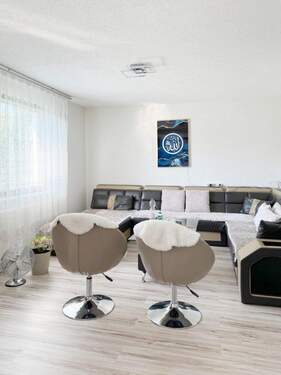 1 Wohnzimmer - 6 Zimmer Doppelhaushälfte zum Kaufen in Lengede