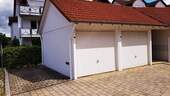 Stellplatz und Garage - 