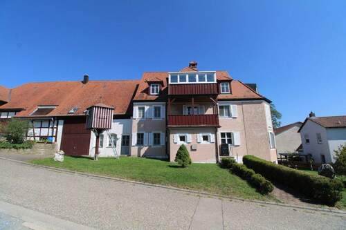 Bild 2 - 9 Zimmer Etagenwohnung zum Kaufen in Gallmersgarten