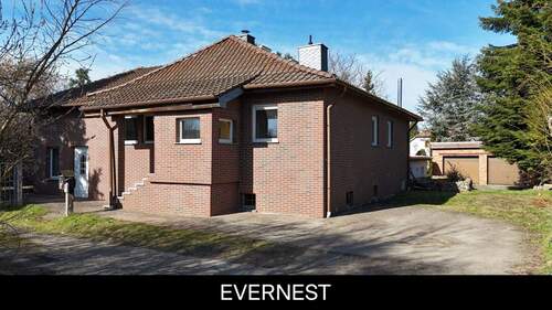 Außenansicht - Zwischen Licht und Landschaft - Großzügiges Wohnen in ruhiger, grüner Umgebung