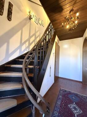 elegantes Treppenhaus - 